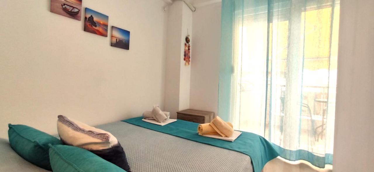 Sea Star Apartments Kallikratia Nea Kallikrateia Dış mekan fotoğraf