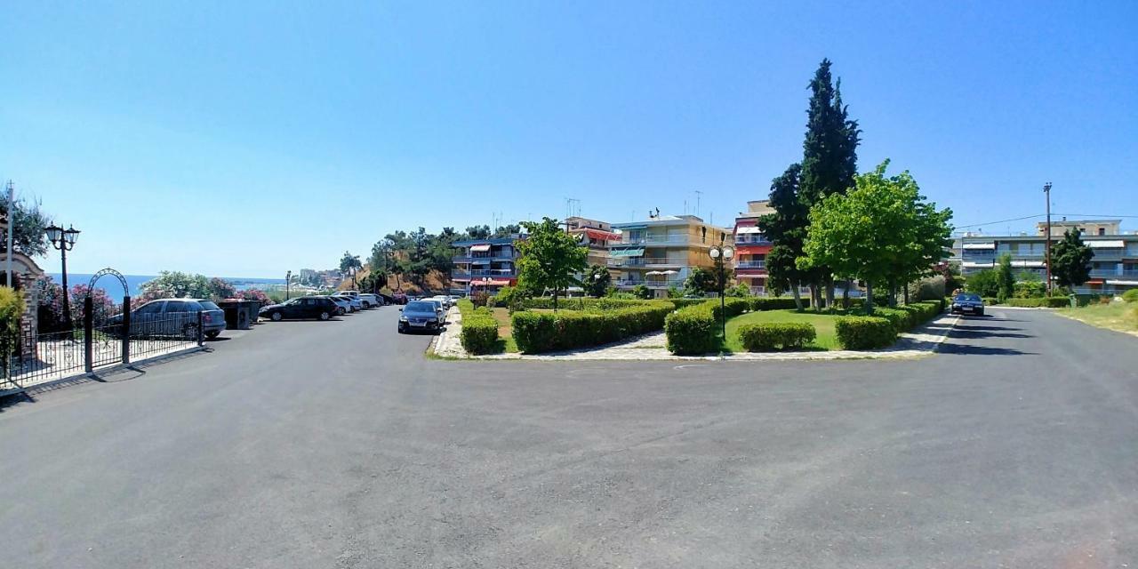 Sea Star Apartments Kallikratia Nea Kallikrateia Dış mekan fotoğraf