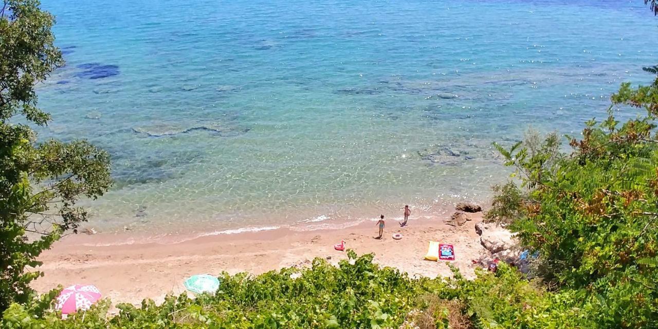 Sea Star Apartments Kallikratia Nea Kallikrateia Dış mekan fotoğraf