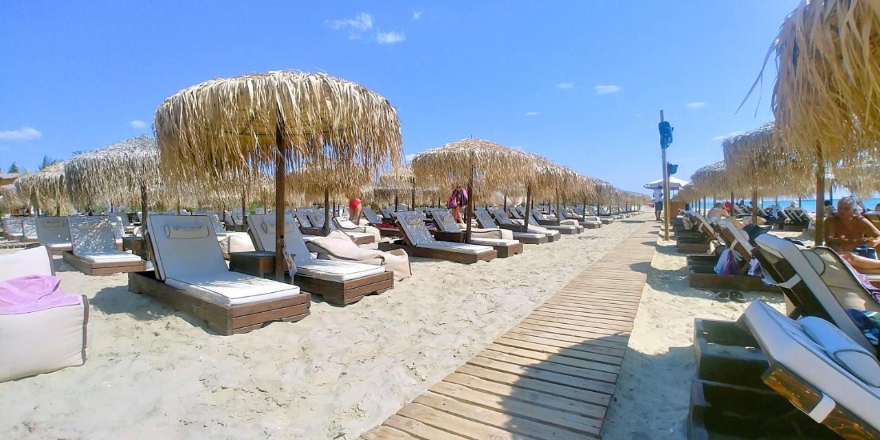 Sea Star Apartments Kallikratia Nea Kallikrateia Dış mekan fotoğraf
